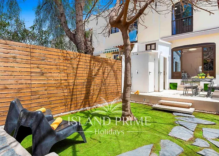 Family Garden Relax Holiday In Los Cristianos Lc26